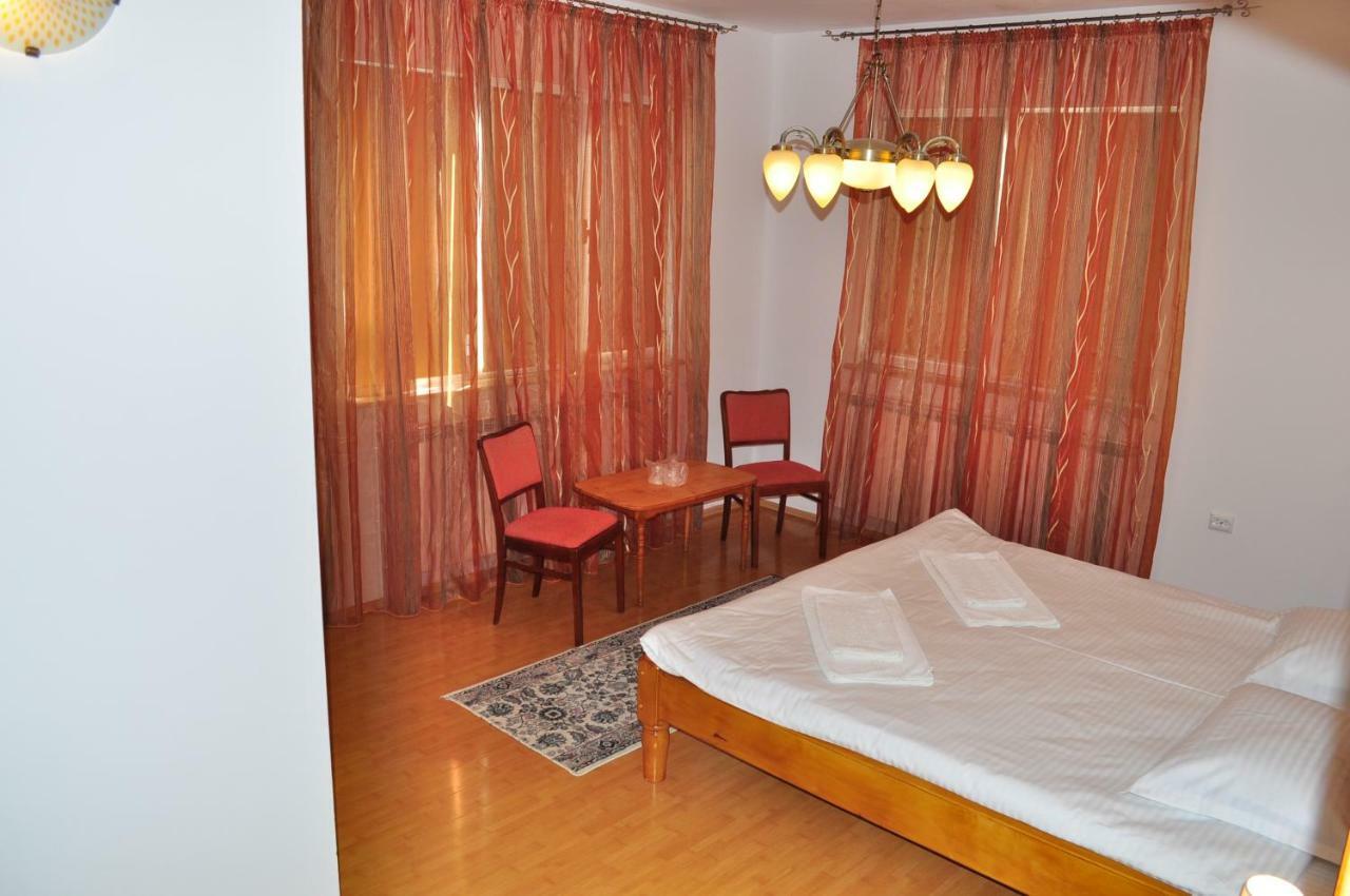 Casa Matei Hotell Mahmudia Exteriör bild